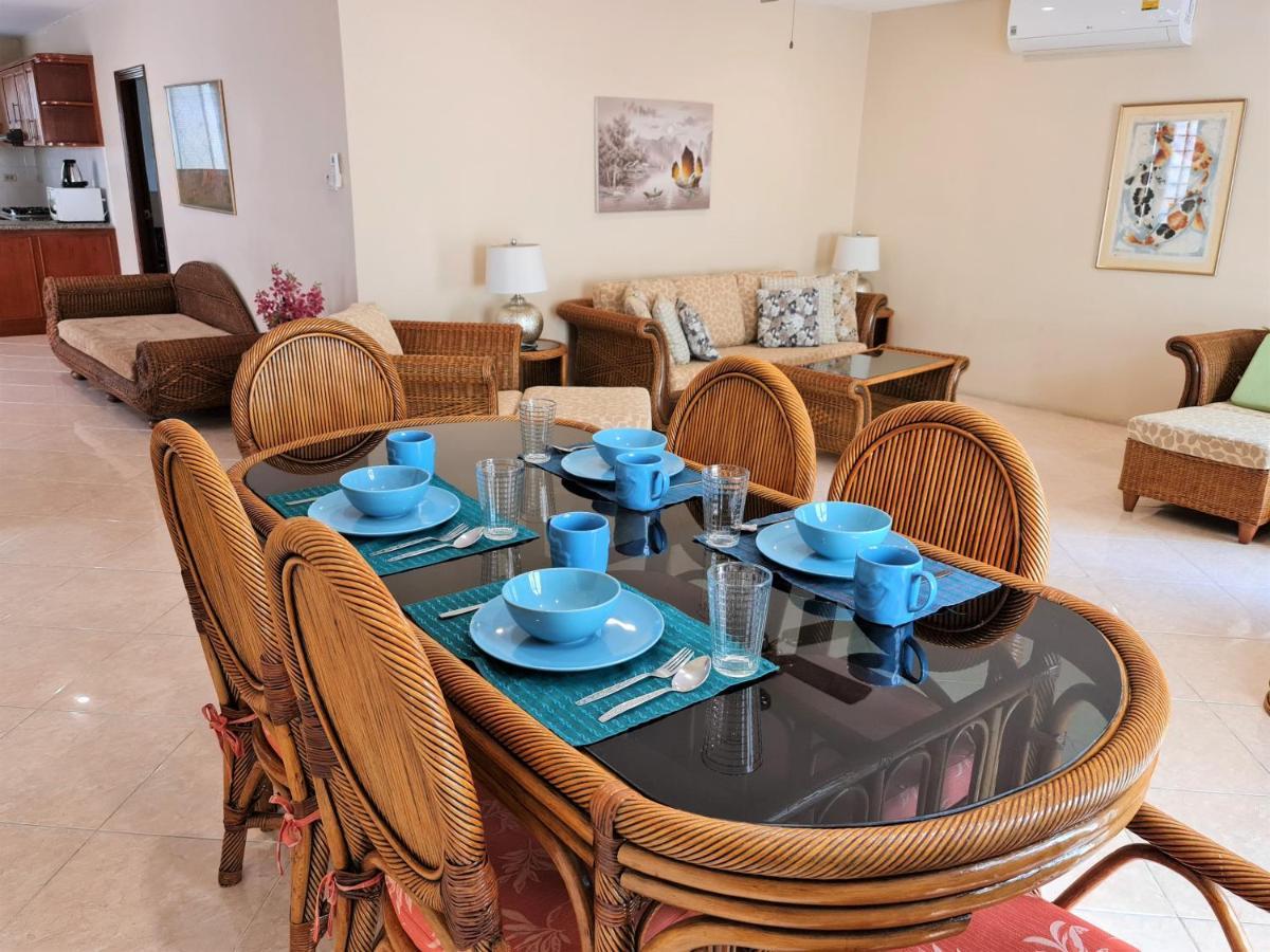 Butterfly Garden Boutique Residences Apts And Villas, A Lifestyle Destination Ex Lg 1-3 Bedroom Units , Full Kitchen, 2 Full Bathrooms, Rain Shower, Spa Bath, Free Bbq, Free Fast Fiber Optic Wifi, Staff 24-7 Pattaya Exteriör bild