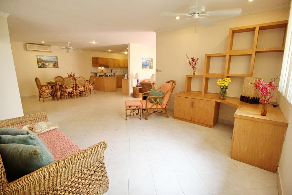 Butterfly Garden Boutique Residences Apts And Villas, A Lifestyle Destination Ex Lg 1-3 Bedroom Units , Full Kitchen, 2 Full Bathrooms, Rain Shower, Spa Bath, Free Bbq, Free Fast Fiber Optic Wifi, Staff 24-7 Pattaya Exteriör bild