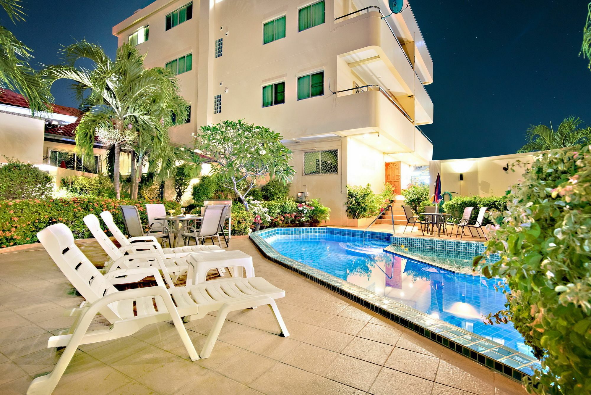 Butterfly Garden Boutique Residences Apts And Villas, A Lifestyle Destination Ex Lg 1-3 Bedroom Units , Full Kitchen, 2 Full Bathrooms, Rain Shower, Spa Bath, Free Bbq, Free Fast Fiber Optic Wifi, Staff 24-7 Pattaya Exteriör bild